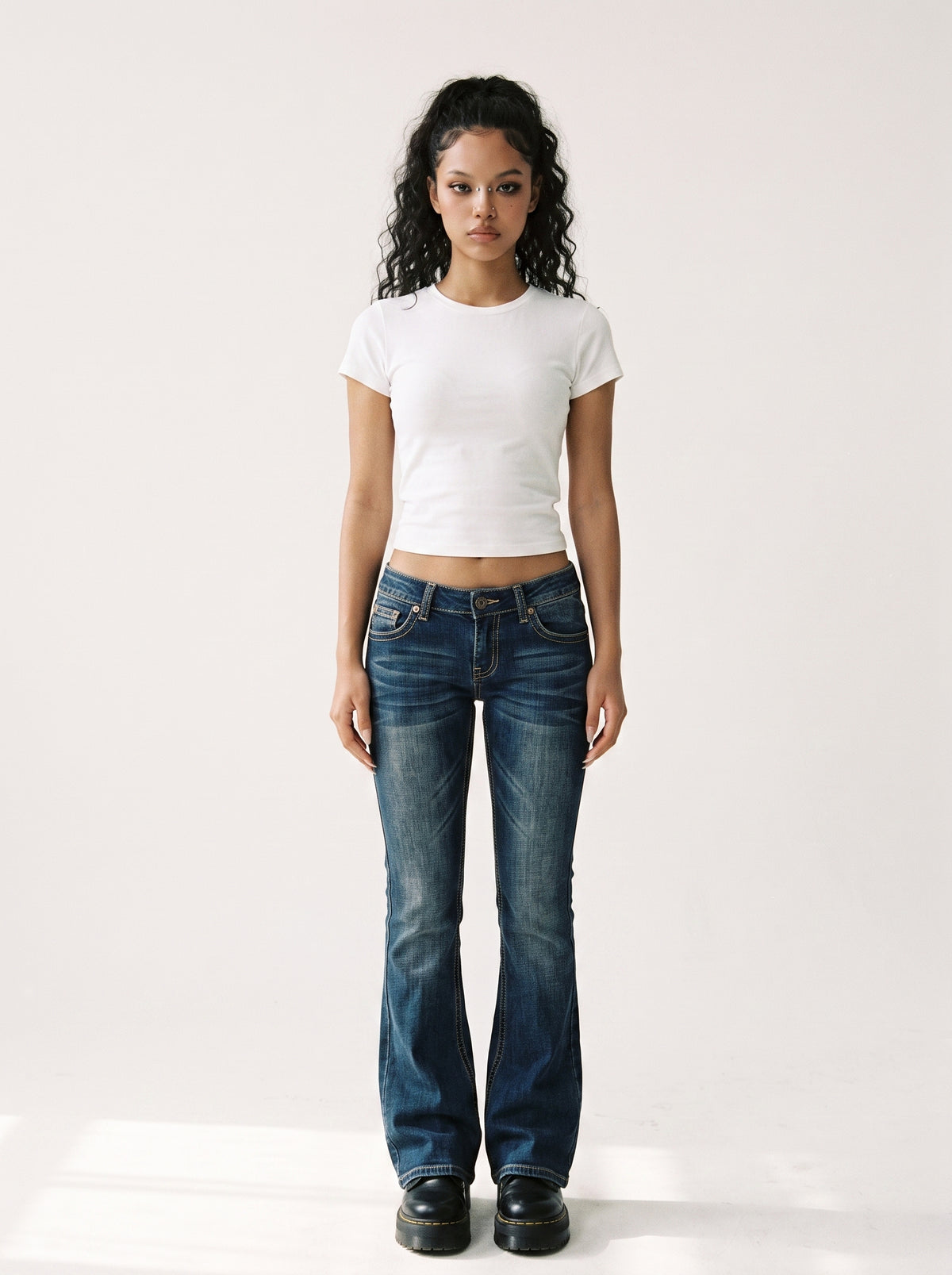 American design sense personalized wing embroidered jeans for women 2026 summer y2k millennial hot girl micro flared trousers