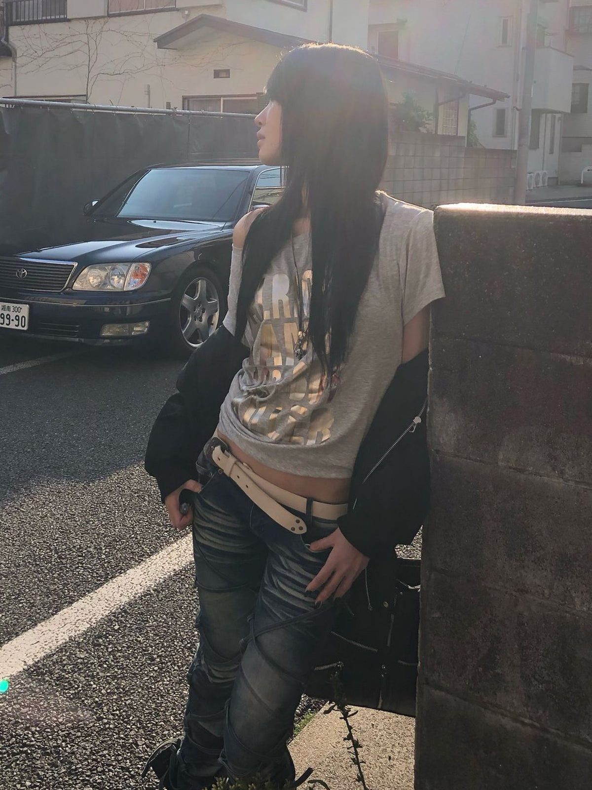 Subculture cross-shoulder short-sleeve women's summer new gold foil print off-shoulder top, spicy girl y2k vintage wide-neck T-shirt