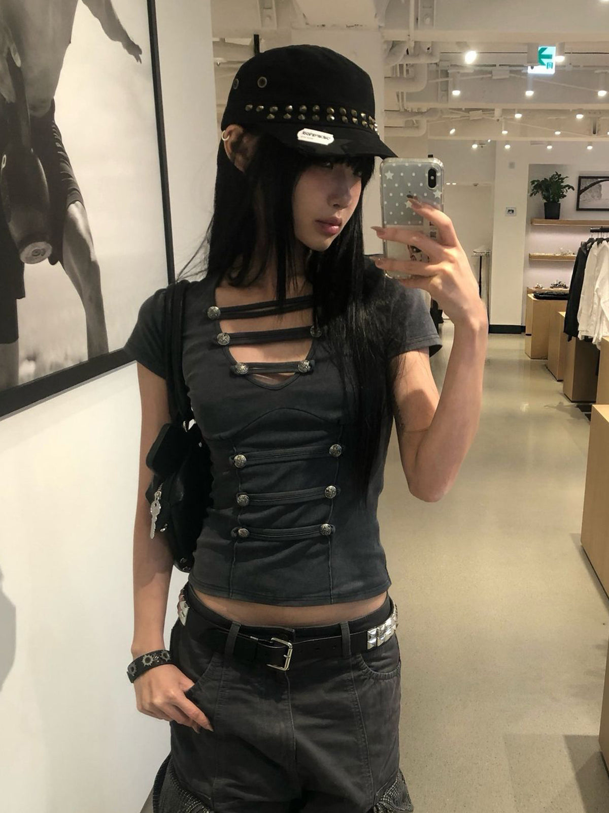 Subculture Napoleon short-sleeve women's summer new distressed deep V-neck shoulder T-shirt, hot girl palace-style top